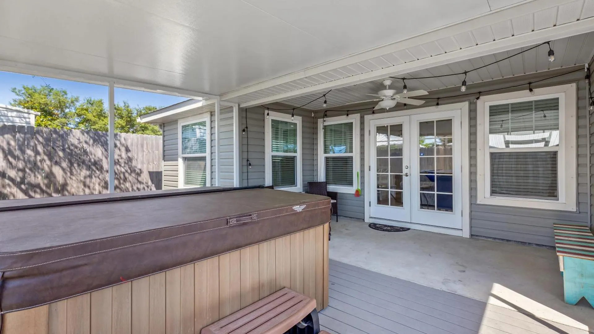 3Bd, 2Ba Home! Family Friendly! Close To Beach! Hot Tub! Panama City Beach