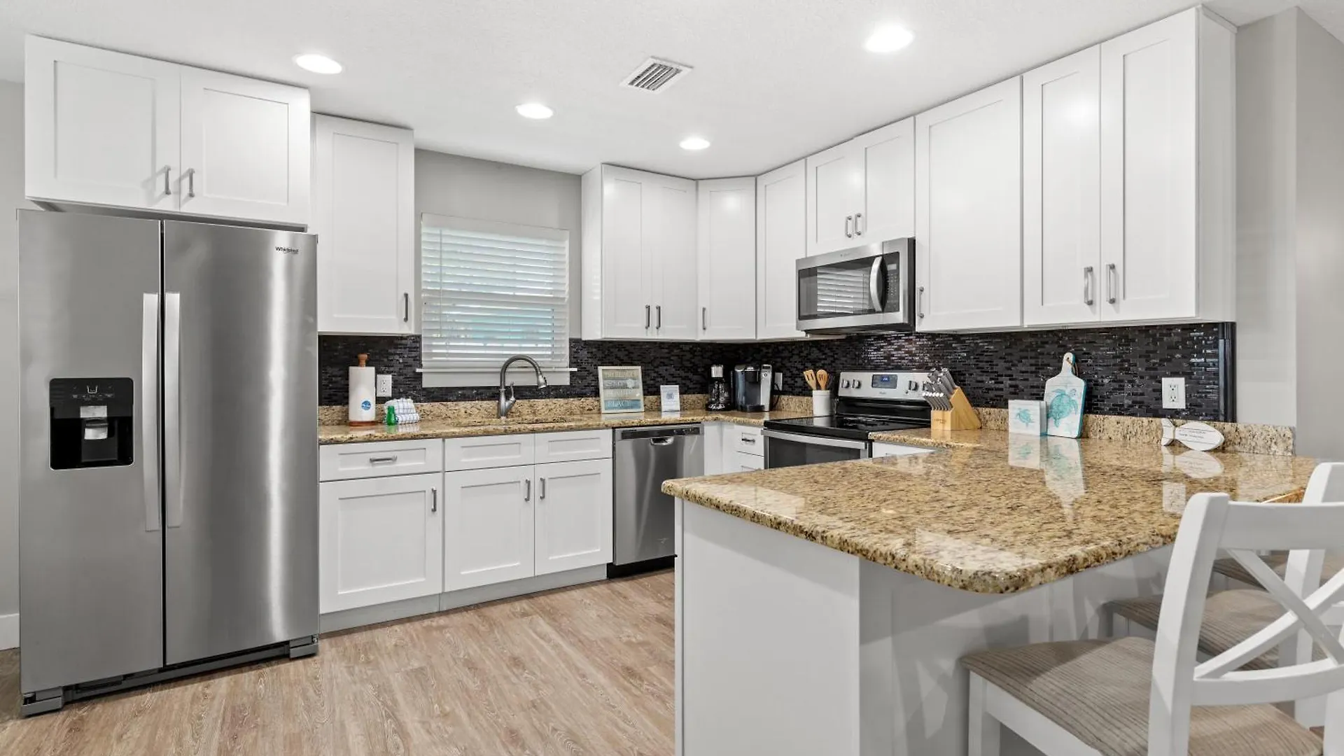3Bd, 2Ba Home! Family Friendly! Close To Beach! Hot Tub! Panama City Beach