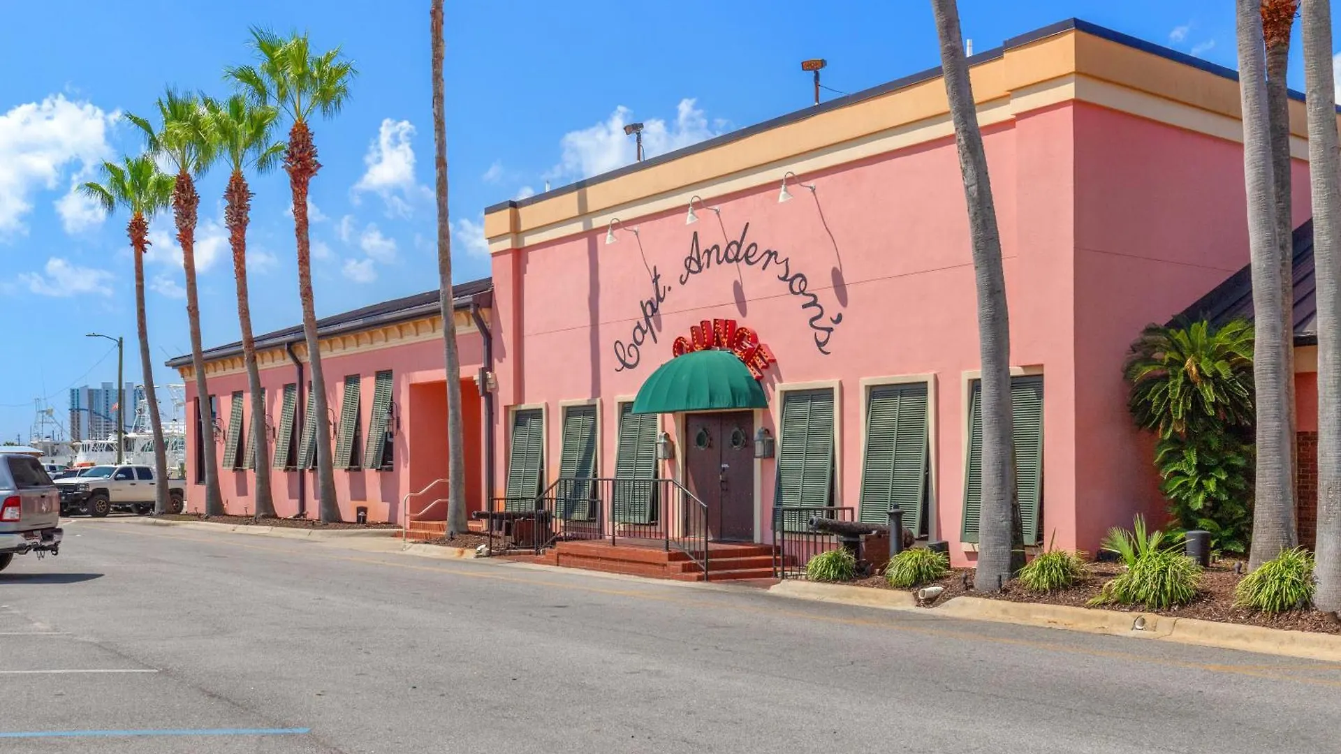 3Bd, 2Ba Home! Family Friendly! Close To Beach! Hot Tub! Panama City Beach 0*,  United States